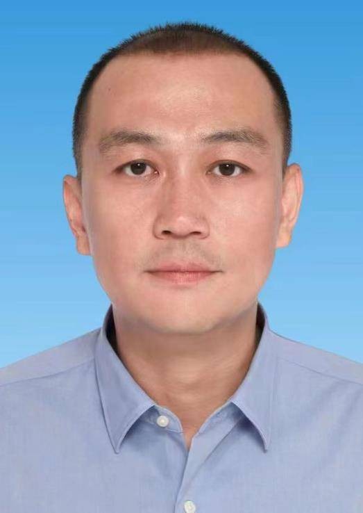 李鹏（新疆生产建设兵团第十一师（建工师）党委常委、副师长（援疆））