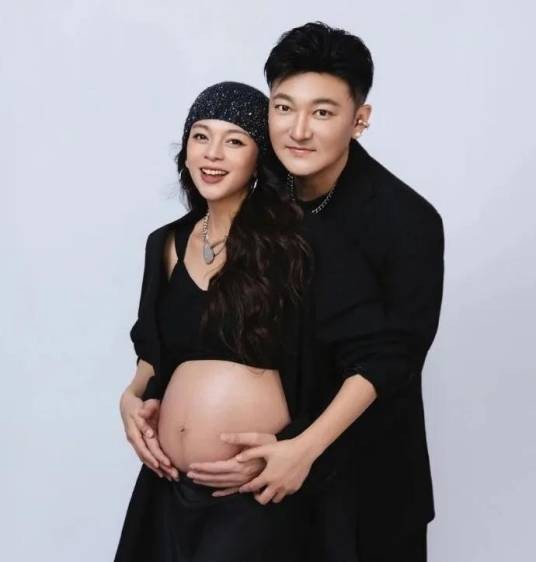 谈莉娜刘正飞生子