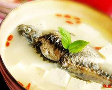 鲈鱼豆腐汤