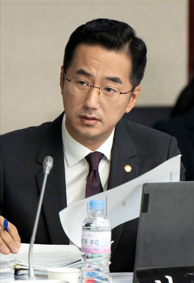 南相哲（2025年韩国电视剧《宝物岛》中的角色）