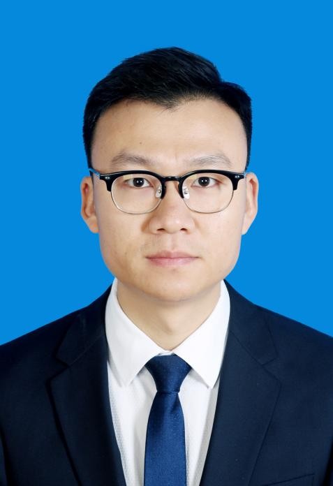 刘引（湖南省湘西土家族苗族自治州龙山县政府党组成员、副县长）