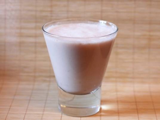 蜜桃香蕉酸奶