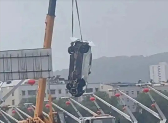8·23信阳交通事故
