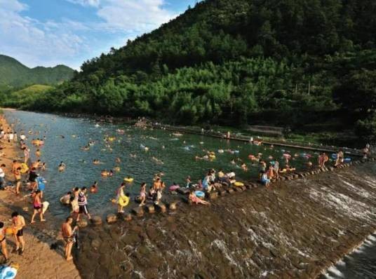 银山户外运动养生景区