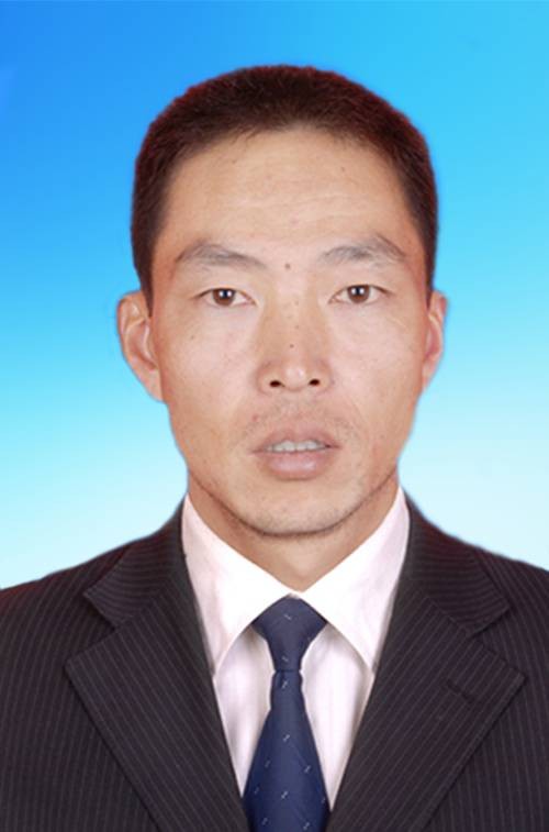 常志刚（新疆维吾尔自治区克孜勒苏柯尔克孜自治州乌恰县财政局党组成员、副局长）
