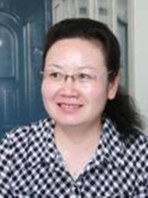 刘文翠（新疆财经大学研究生处处长）