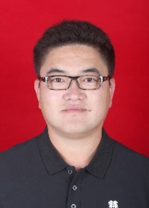 李民吉（北京市农林科学院林果所栽培研究室副主任）