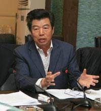 邱建康（云南红河卷烟总厂厂长）