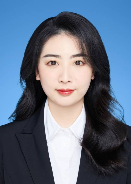 郭雅丹(四川省成都市龙泉驿区商务局党组成员、副局长)