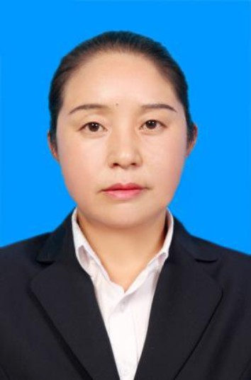 龙小红（马尔康市纪委常委）