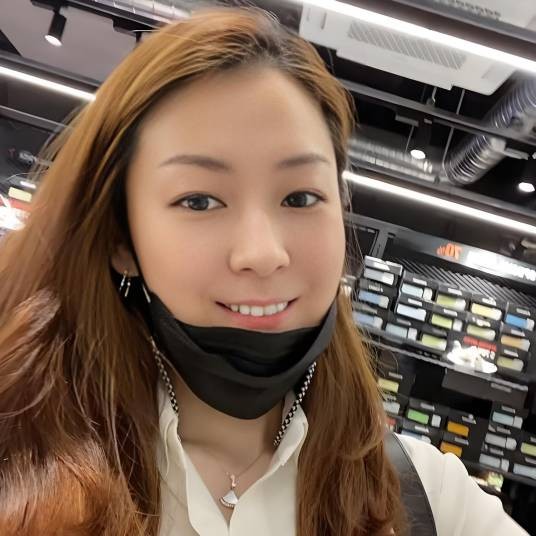 白姐在韩国休闲服饰