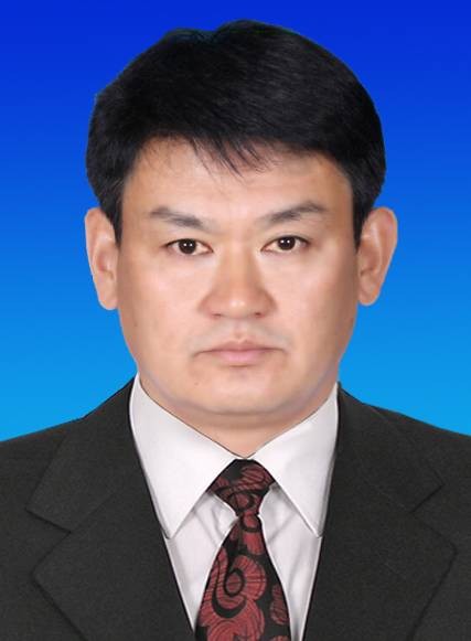 李晓峰（黑龙江省哈尔滨市阿城区人大常委会原主任）