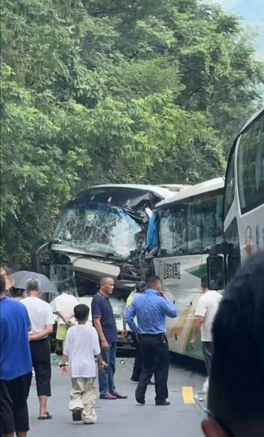 7·27霍山大巴碰撞事故