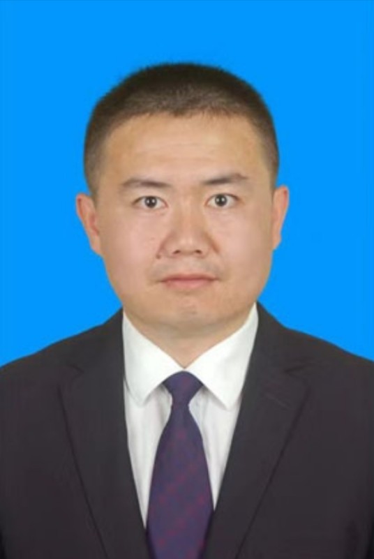 刘文辉(山东省招远市林业局党组成员、副局长、二级主任科员)