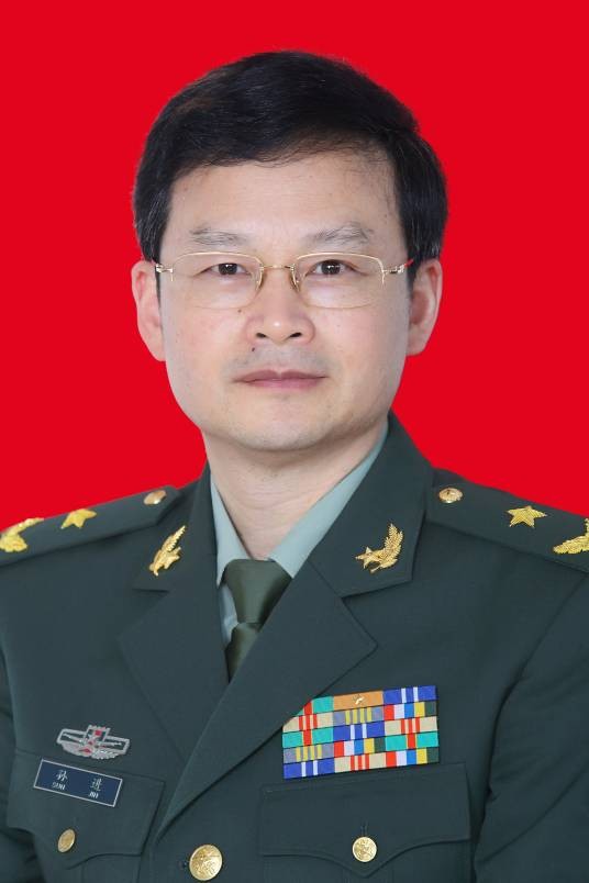 孙进（上海市国防教育协会会长）