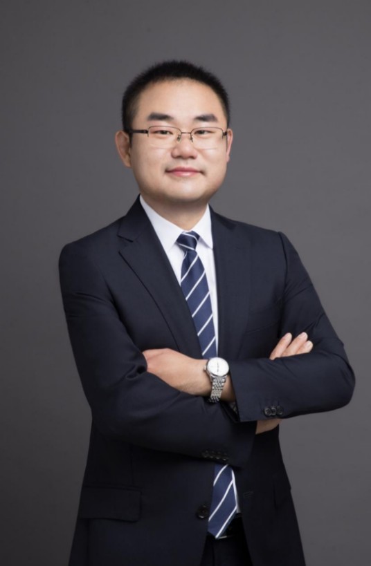 熊文（律师）