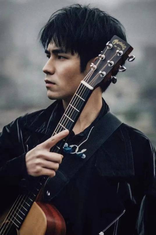 黄小东（歌手、音乐制作人）