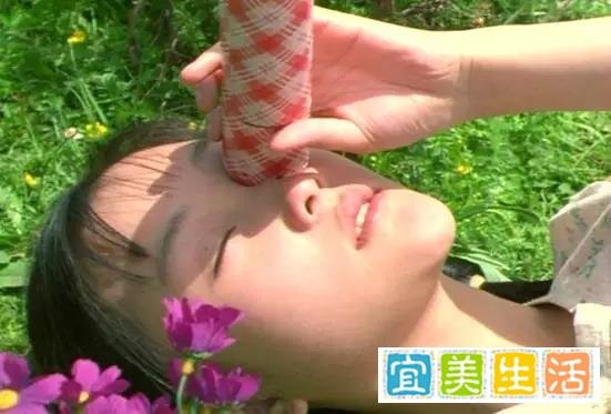 《天浴》：性，权力与不可描述的年代