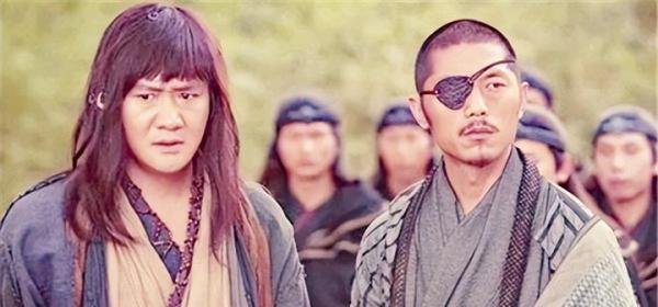 明教左右使者,四大法王,五散人,五行旗掌旗使的武功怎样排名?