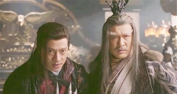 明教左右使者,四大法王,五散人,五行旗掌旗使的武功怎样排名?
