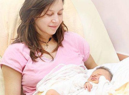 催生、派生、衍生有什么区别？