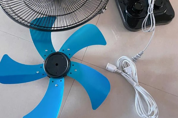 风扇突然不转了什么原因修