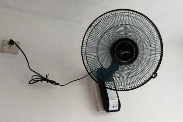 风扇突然不转了什么原因修