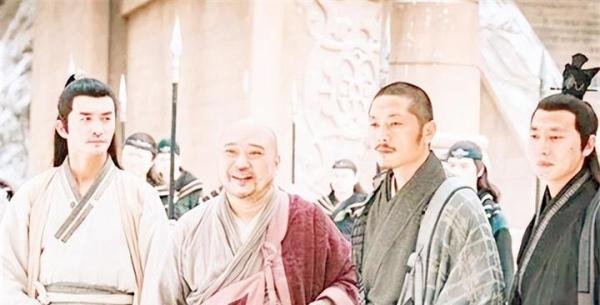 明教左右使者，四大法王，五散人，五行旗掌旗使的武功怎样排名？