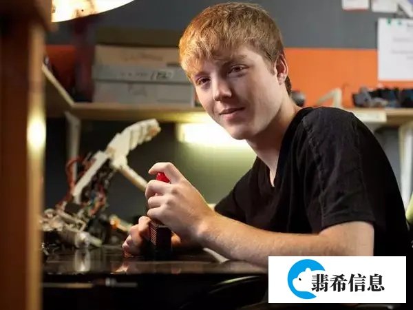 19岁少年发明震惊世界，被奥巴马亲自接见，还被邀请去NASA工作！