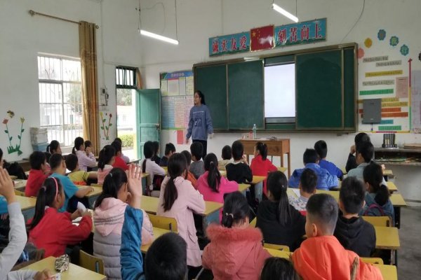 困兽犹斗讲的是哪个动物