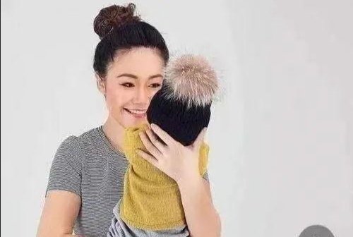 郭晶晶闺蜜去世18天才下葬，去世的原因是什么？
