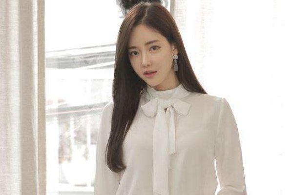 “花蛇”潘南奎，之后沦落到酒吧赚钱，潘南奎为何会变成这样？