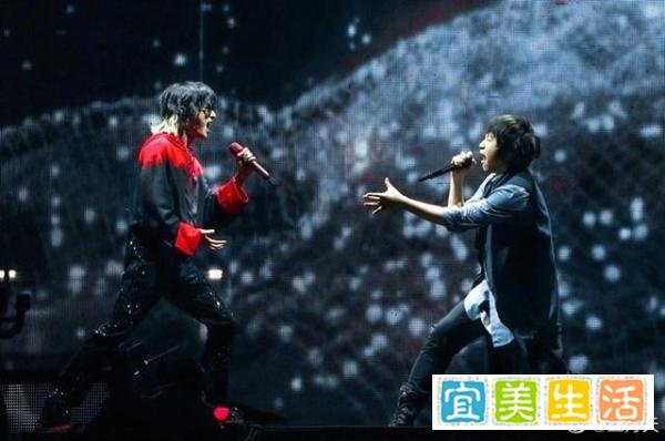 五月天鸟巢演唱会压轴嘉宾华晨宇？网友辣评：阿信他超爱！