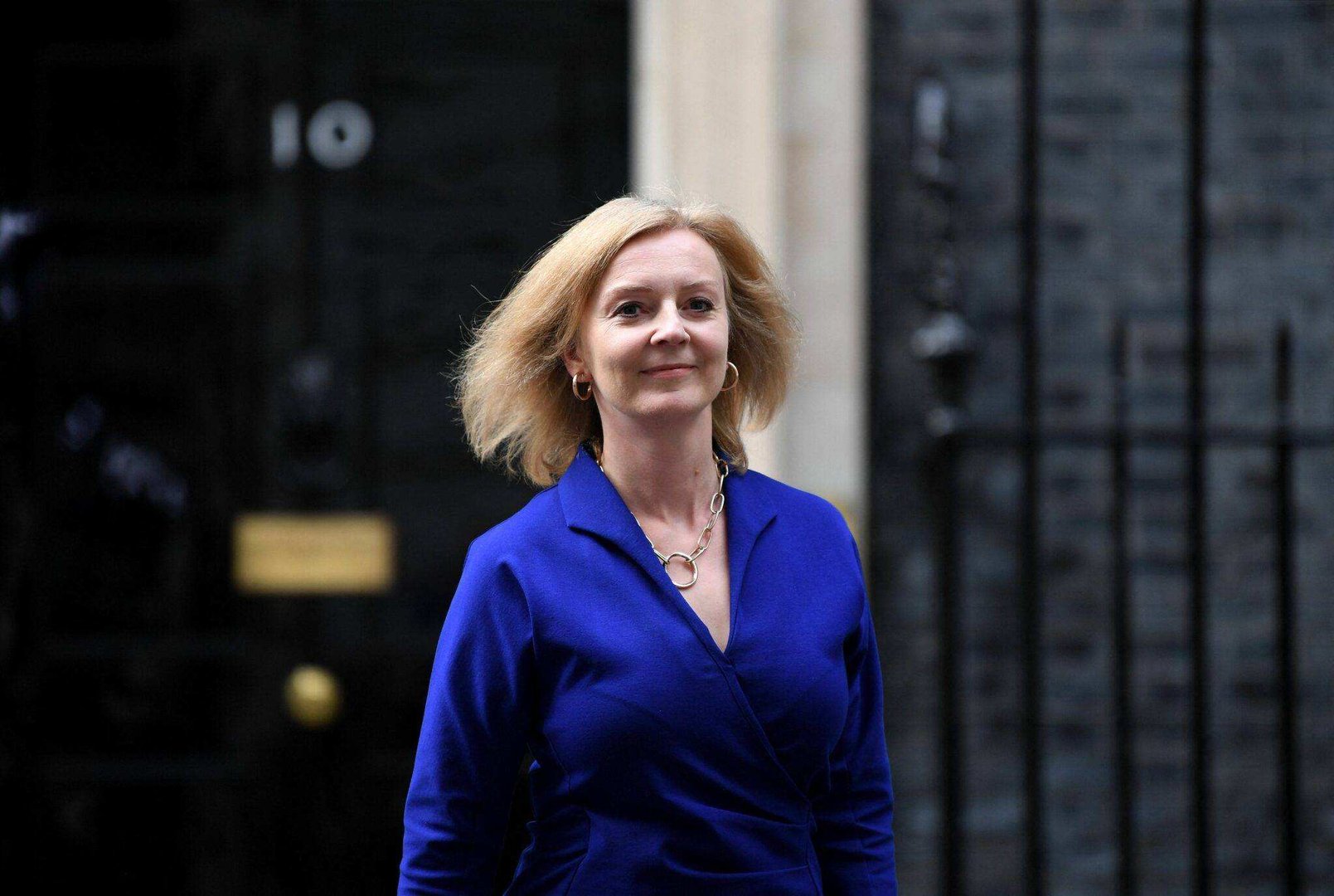 特拉斯发表就任英首相后首个讲话,提到了哪些事件?