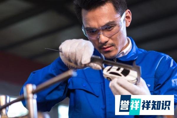 奔驰召回18000大G,这么贵的车为什么这么多问题?还不如比亚迪!