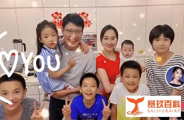 于震晒生日合照,被误会生了六个娃,他问老婆:我怎么不知道?