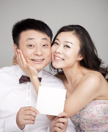 小么哥的媳妇漂亮么。