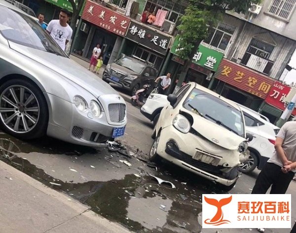 宁肯撞墙不撞豪车!盘点近年国内“惊天一撞”