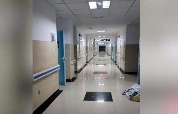 男子连休37天事假被公司开除