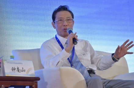 你如何看待钟南山谈中国何时可以完全开放这件事？