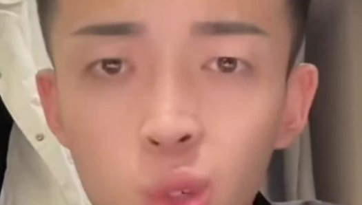 挑虾线是一个什么梗？
