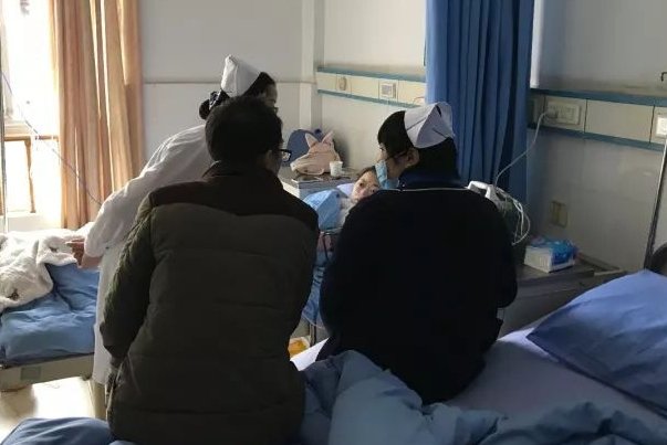 四川一学校97名学生发热呕吐,病因究竟是什么?