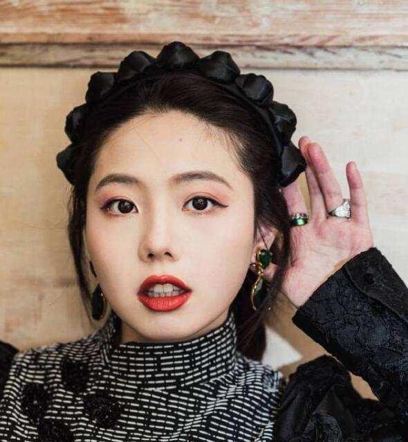 又一位24岁美女网红不幸去世!坐飞机心脏骤停,网友纷纷表示惋惜