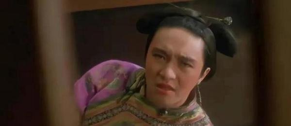 周星驰体验离子烫尝试新发型,他还是我们心中的那个星爷吗?