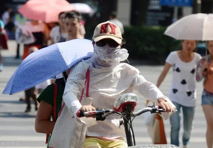 重庆陈女士高温天晒土豆干6小时变薯片，高温天气给居民生活带来哪些影响？