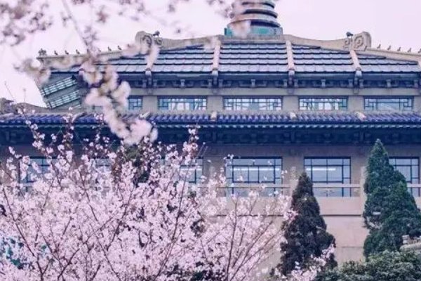 武汉大学历任校长是谁