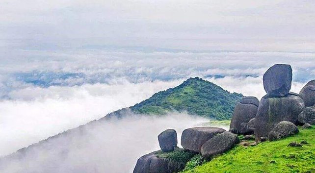 景区人员称六峰山火了心情很矛盾,为什么?