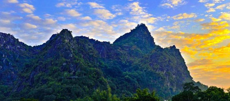 景区人员称六峰山火了心情很矛盾,为什么?