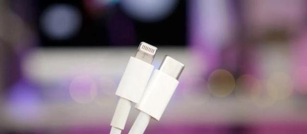 iPod之父支持iPhone改用C口，认为苹果是垄断企业
