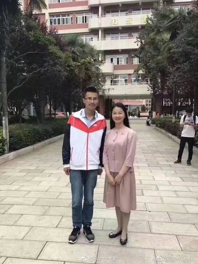 今年各省的高考理科状元都有谁?